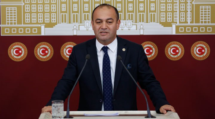 CHP İstanbul Mv. Özgür Karabat:

'Mehmet Şimşek, dolaylı vergileri artırarak yükü yine halkın sırtına bindirecek, Kamuda israf engellenmeyecek, tasarruf yapılmayacak ama vatandaş sürekli vergi ödeyecek.'