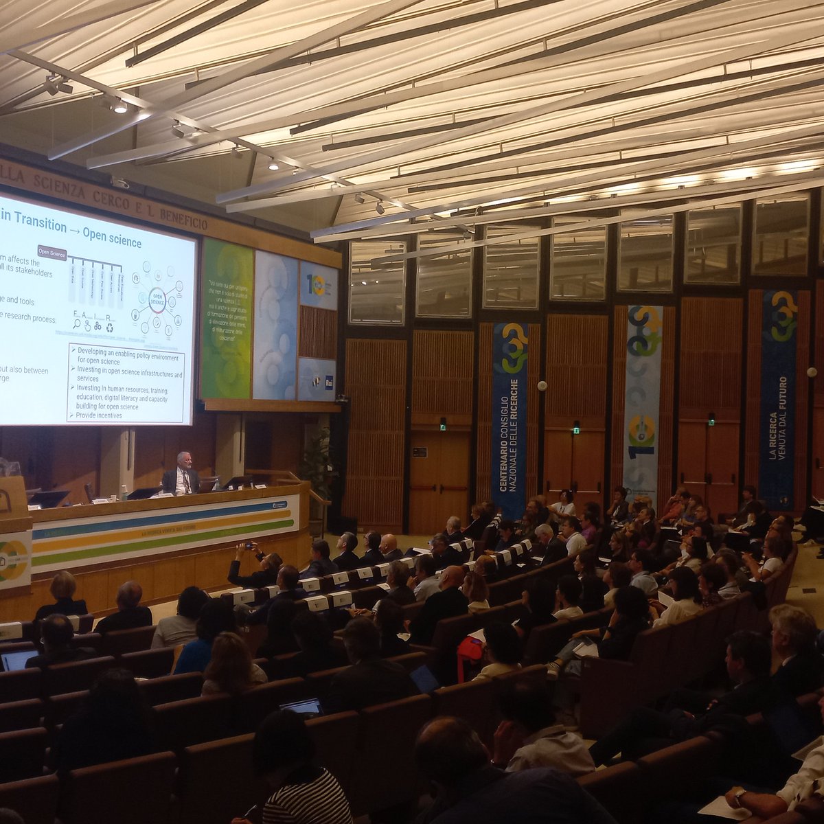 Skills4Eosc's tweet photo. We are excited to participate today at the #itaeosc #eosctripartite event and present how we are supporting the Italian community to upskill for #openscience 
@eoscassociation @IcdiData 
https://t.co/LjwKNBQbSm https://t.co/uEe7Z0qbEn