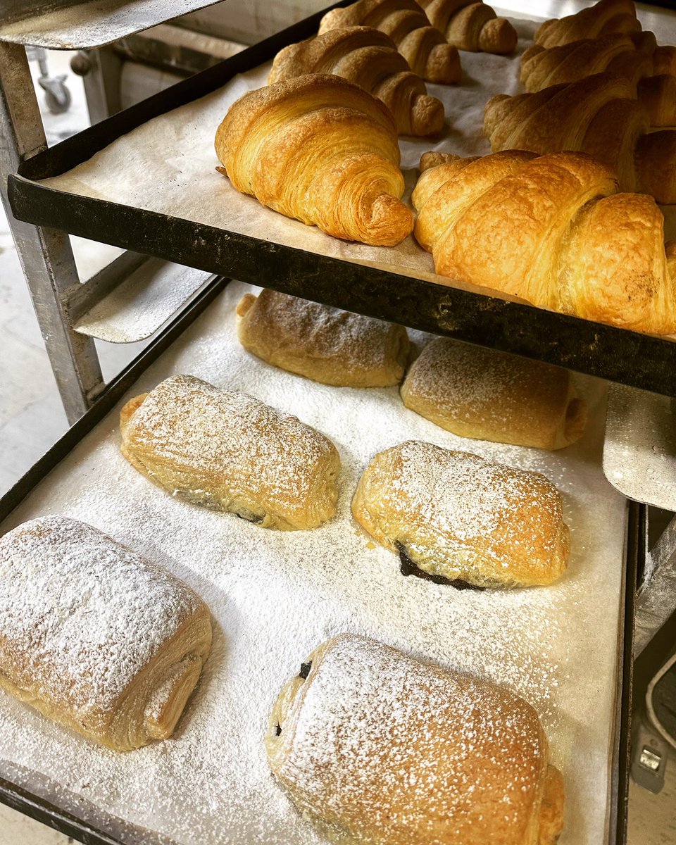 Dannys Bakery tweet media