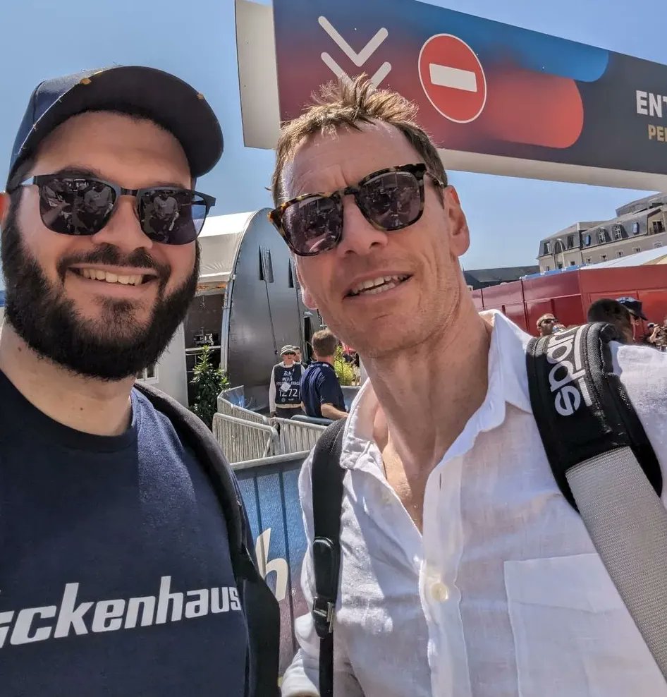 🆕️ Fassy with follow_leobriantracing and Thibaud Maillard at the 24 Hours of Le Mans 📸  #michaelfassbender