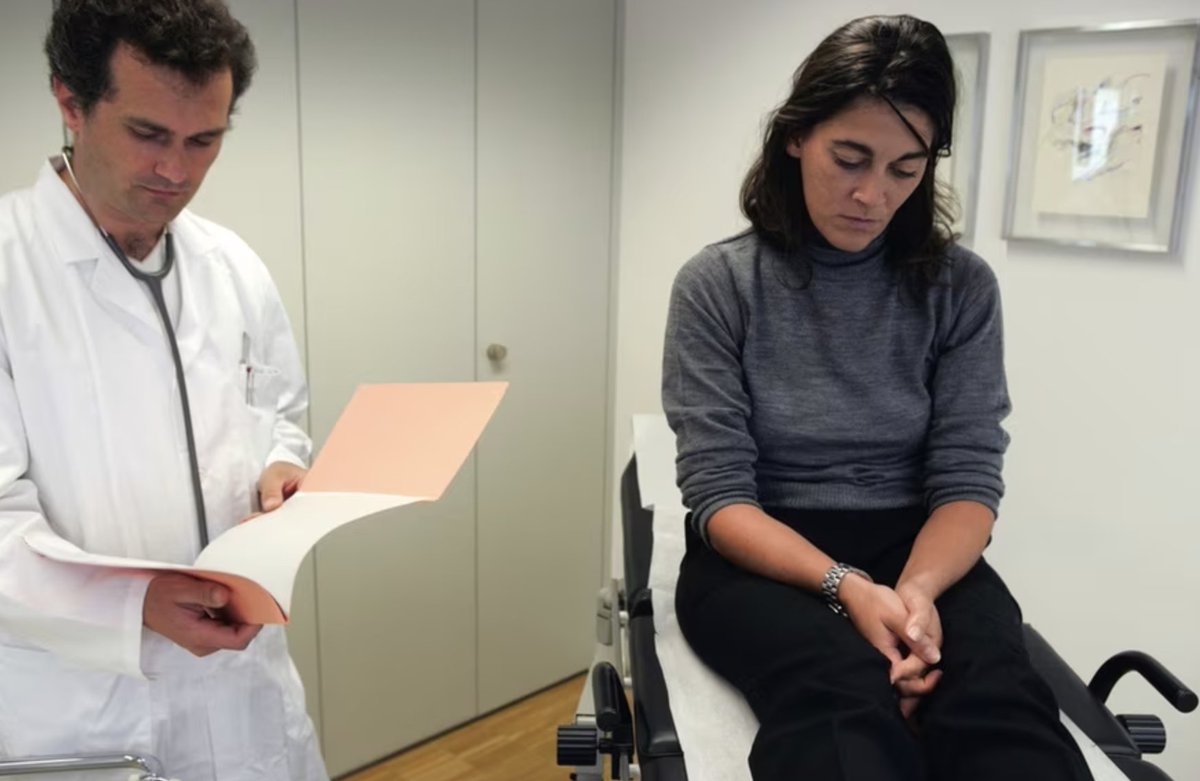 MatthBurkhalter's tweet photo. #Switzerland invests millions in #GenderMedicine
https://t.co/MiyHvXw4Ow
#GenderBias refers to unintended, but systematic, neglect of either #Women or #Men that results in serious negative effects on diagnoses and on the quality of #Healthcare 
#WomensBrainProject #HealthForAll https://t.co/wzfrojt5Ln