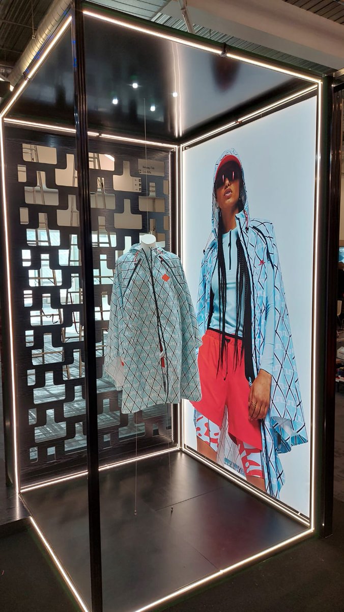 VecoDisplay's tweet photo. 💥 Live from MUNICH 💥

Exhibition stand designed, manufactured and installed for @JLindebergSport  grabbing attention at Outdoor by ISPO 🤩

#jlindeberg #outdoorbyispo #munich #exhibitionstand #design #retail #marketing #style #exhibition #golf #golflovers #golfclothing https://t.co/HFMiBHWhwU