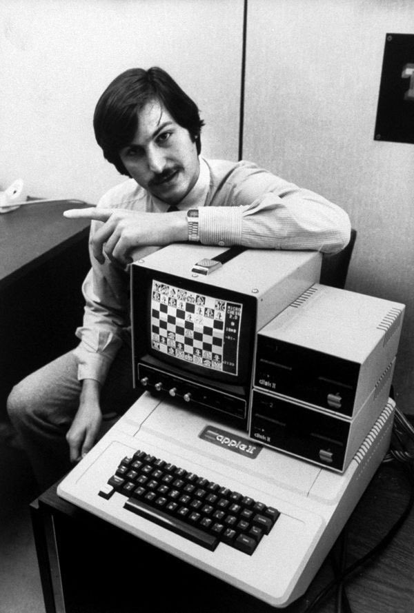 JonErlichman's tweet photo. Apple II released on this day in 1977. https://t.co/mBkfRKawda