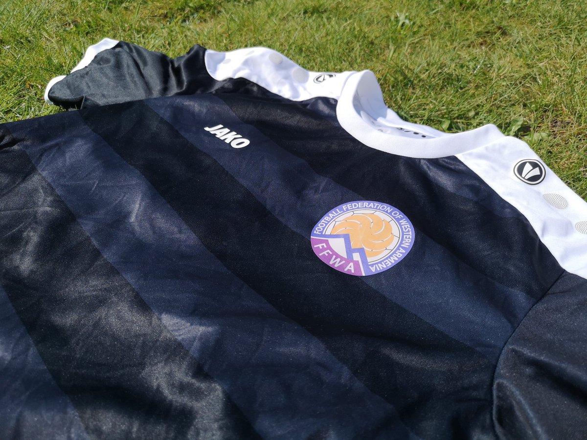 IntSurFootball's tweet image. There is now less than 24 hours to bid on these two shirts! 100% of the money from these shirts will be going to support the activities of the @chagosisland team

Chagos Islands: ebay.co.uk/itm/3856479236…
Western Armenia: ebay.co.uk/itm/3856479280…

@paul_c_watson @unrecognizedpod
