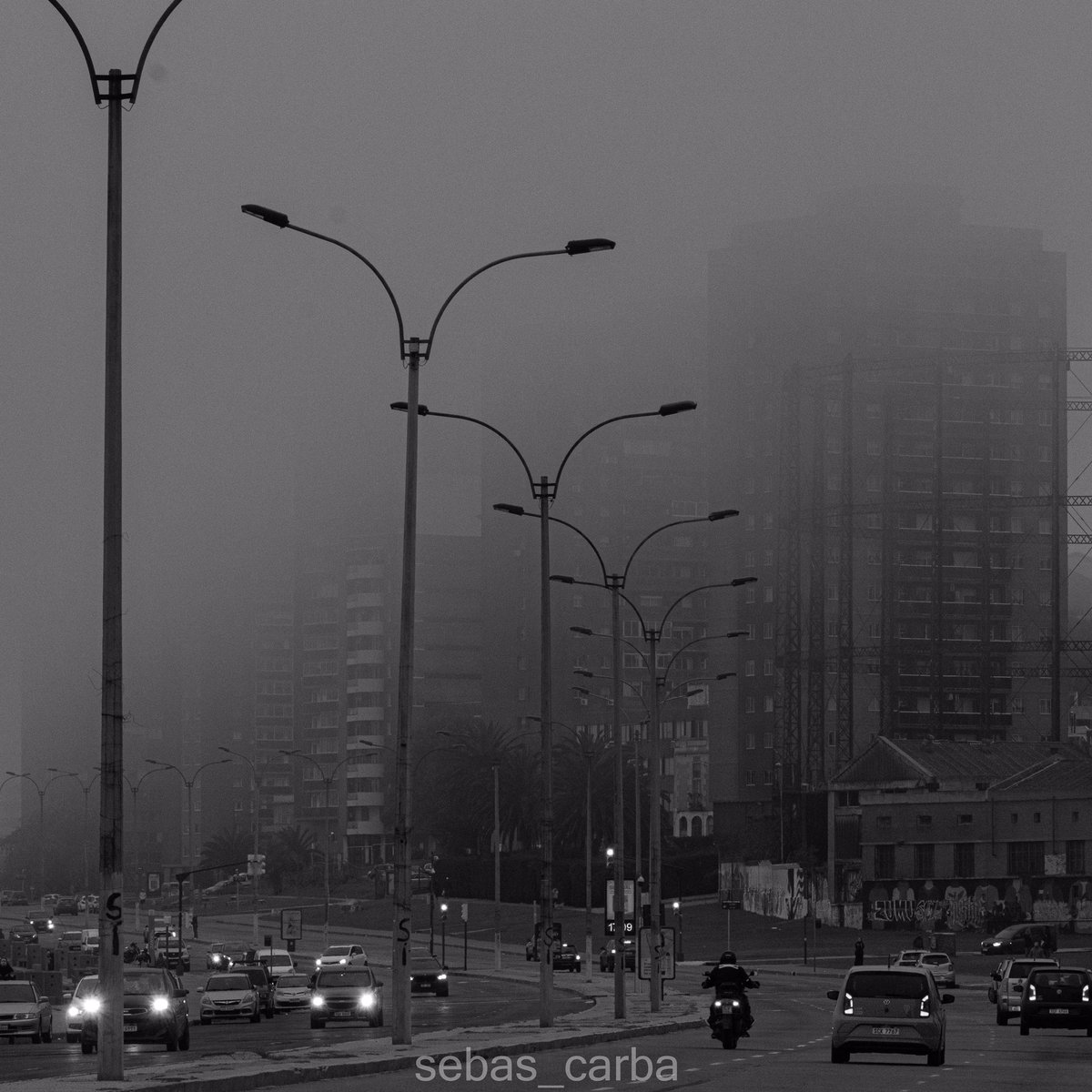 CarbajalSebas's tweet photo. El finde salí a tomar fotos por la ciudad, teníamos tremenda neblina que le daba un toque diferente a las fotos 📷

#Junio2023 https://t.co/z1rlV4duQI