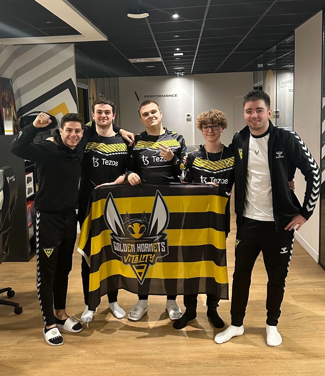 TeamVitality's tweet photo. Going for the back to back to back this week 🐝 https://t.co/LA7HIhhDCz