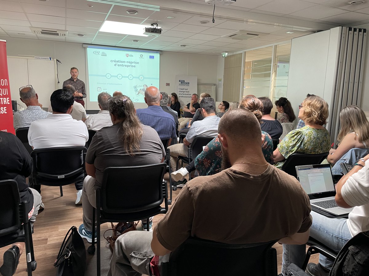 #AvecPôleemploi #Dax , réunion d'informations  ce jour pour les demandeurs d'emploi porteurs de projet. Les partenaires de la création et reprise d ' #entreprise ont présenté #formations et accompagnements.  #Tousmobilisés #emploi @pole_emploi @poleemploi_NA <a href="/LarrieuNicolas/">Nicolas LARRIEU</a>
