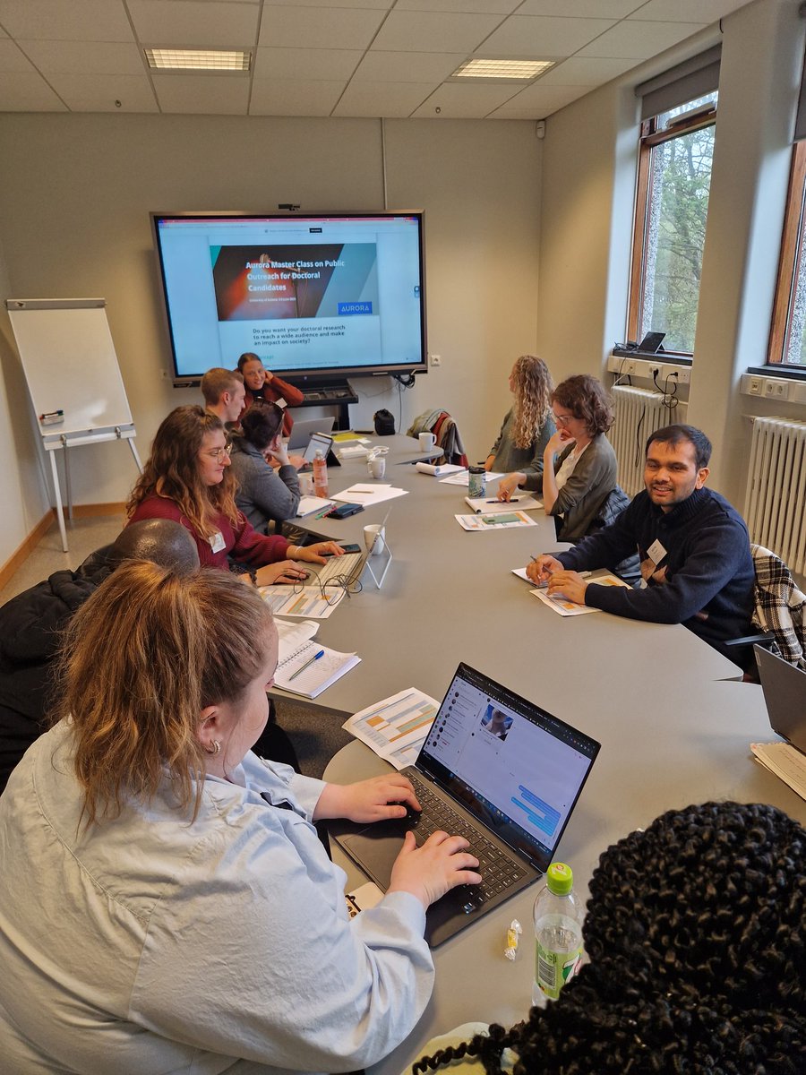 Start of #PHDImpact at the University of Iceland on Science Communication with AURORA participants from all over Europe.  Looking forward to a great week!