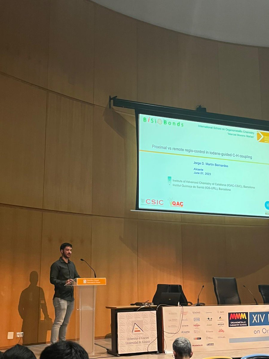 Jorge97sc's tweet photo. Great days in Alicante at @ISOC_MMM_2023 learning new chemistry and meeting incredible people. Really happy to be awarded with @DaltonTrans best flash presentation. Receiving the prize from @AlcarazoLab made it even more special! Thanks to all BISiBonds team @abcuengo https://t.co/1juBJiyQHg