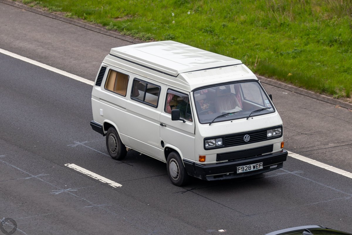 Volkswagen (T25) ?
F928 WEF
20.05.23

#volkswagen #t25 #campervan #classiccamper #classic #old #oldcar #oldvan