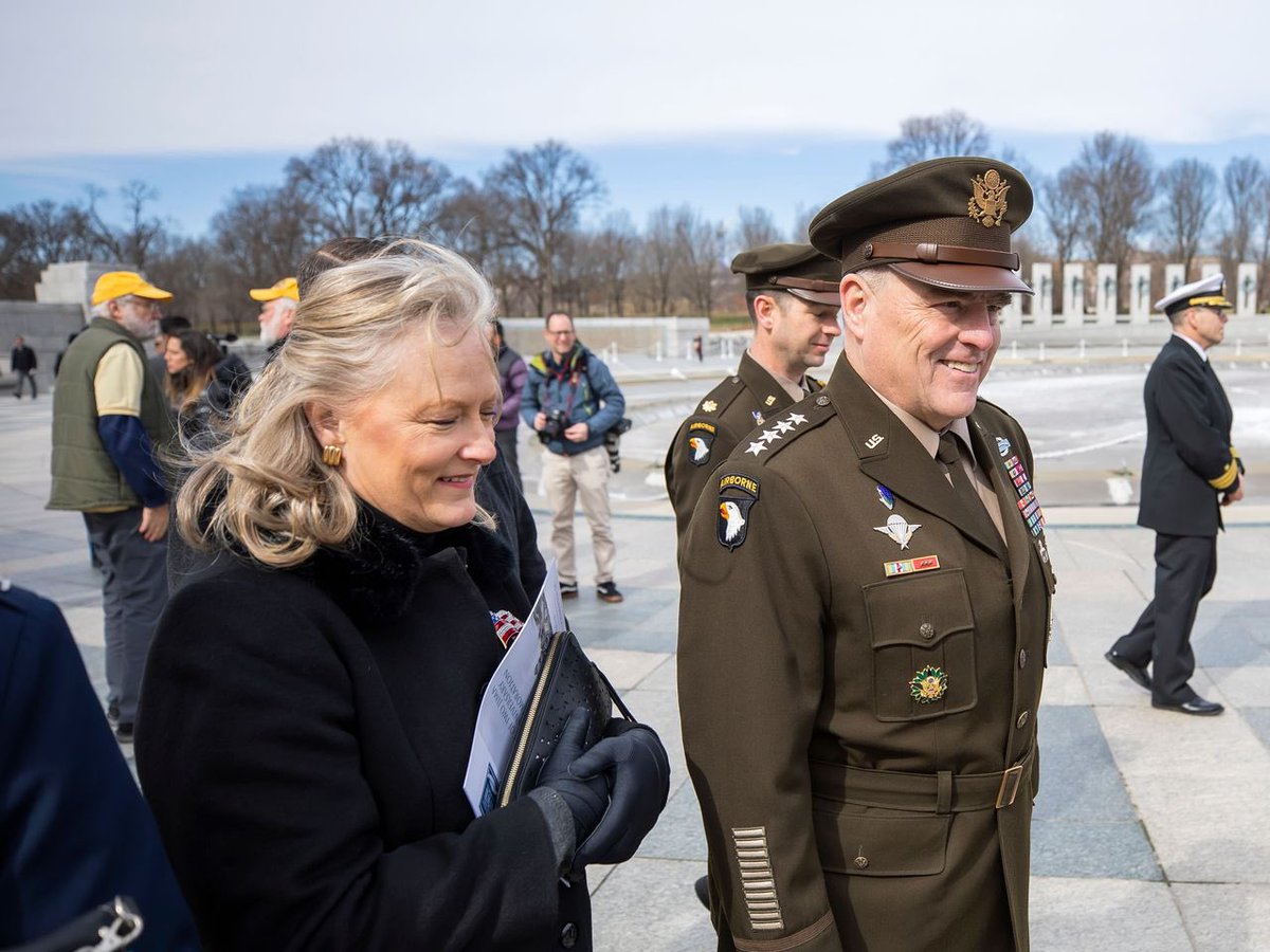 mark milley (@markmil16181835) on Twitter photo 