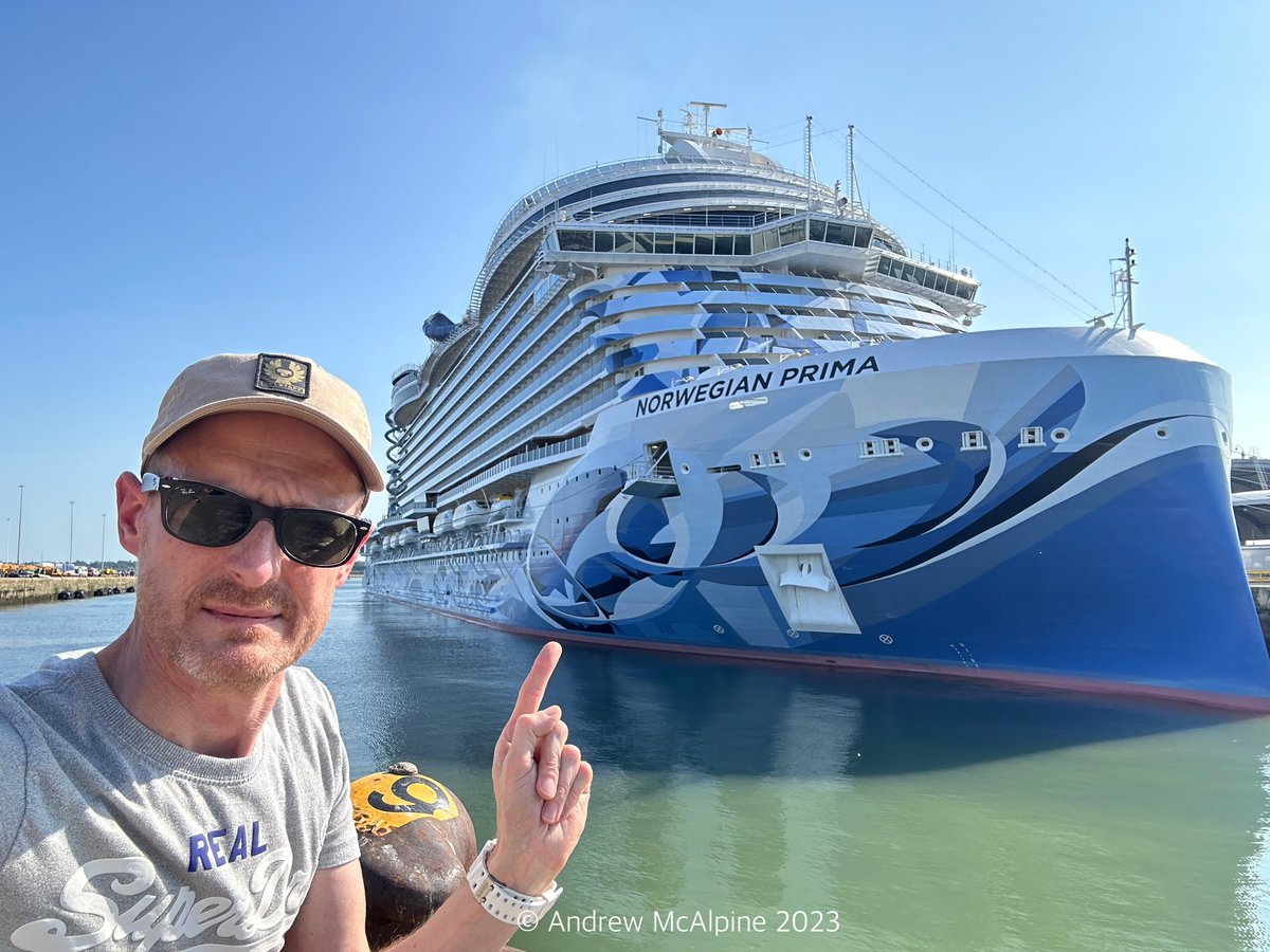 Some images of #NorwegianPrima alongside the Southampton’s Ocean Cruise Terminal in glorious sunshine in  yesterday. @ABPSouthampton @NCL_UK @CruiseNorwegian @CLIAUK #cruise