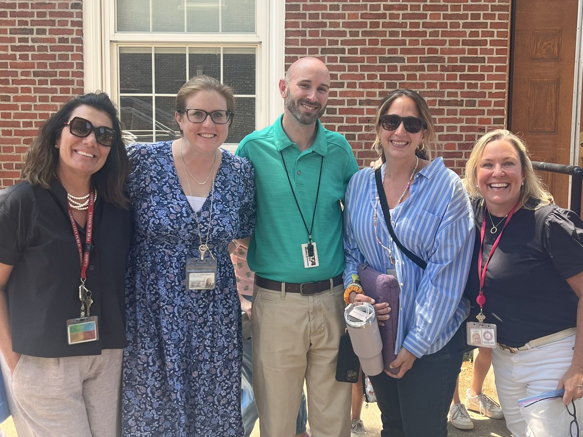 Tia Albig tweet media