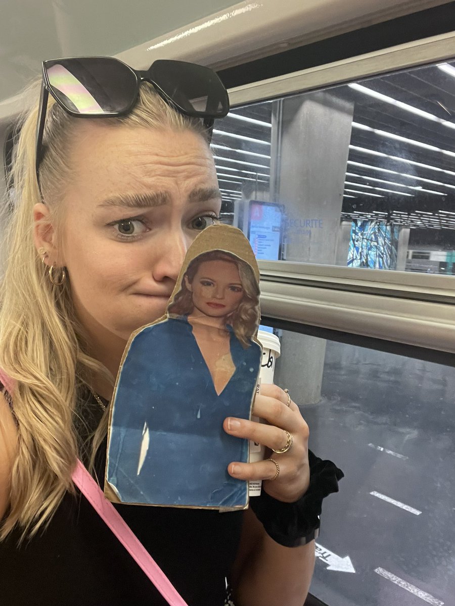 OGcboardstelle's tweet photo. Going sightseeing not sure how much cardboard dsavre is going to be able to see, some repairs are in need https://t.co/2klgndoNmQ