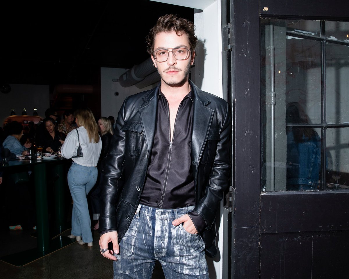 huyde12's tweet photo. Levi's® İkonik 501®’in 150. Yılını markanın doğduğu şehir olan San Francisco’da Türkiye’deki yüzü başarılı oyuncu #BoranKuzum’un da katıldığı sürükleyici bir deneyimle kutladı 💥 https://t.co/TkEqpufSLf