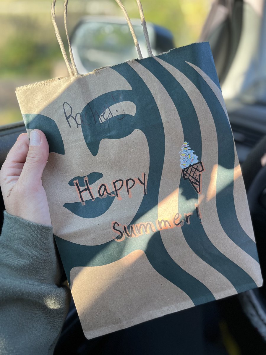 dinger2399's tweet image. ⁦@Starbucks⁩ little things 🤍🌻 i needed this today #summer #njstarbucks #thanks