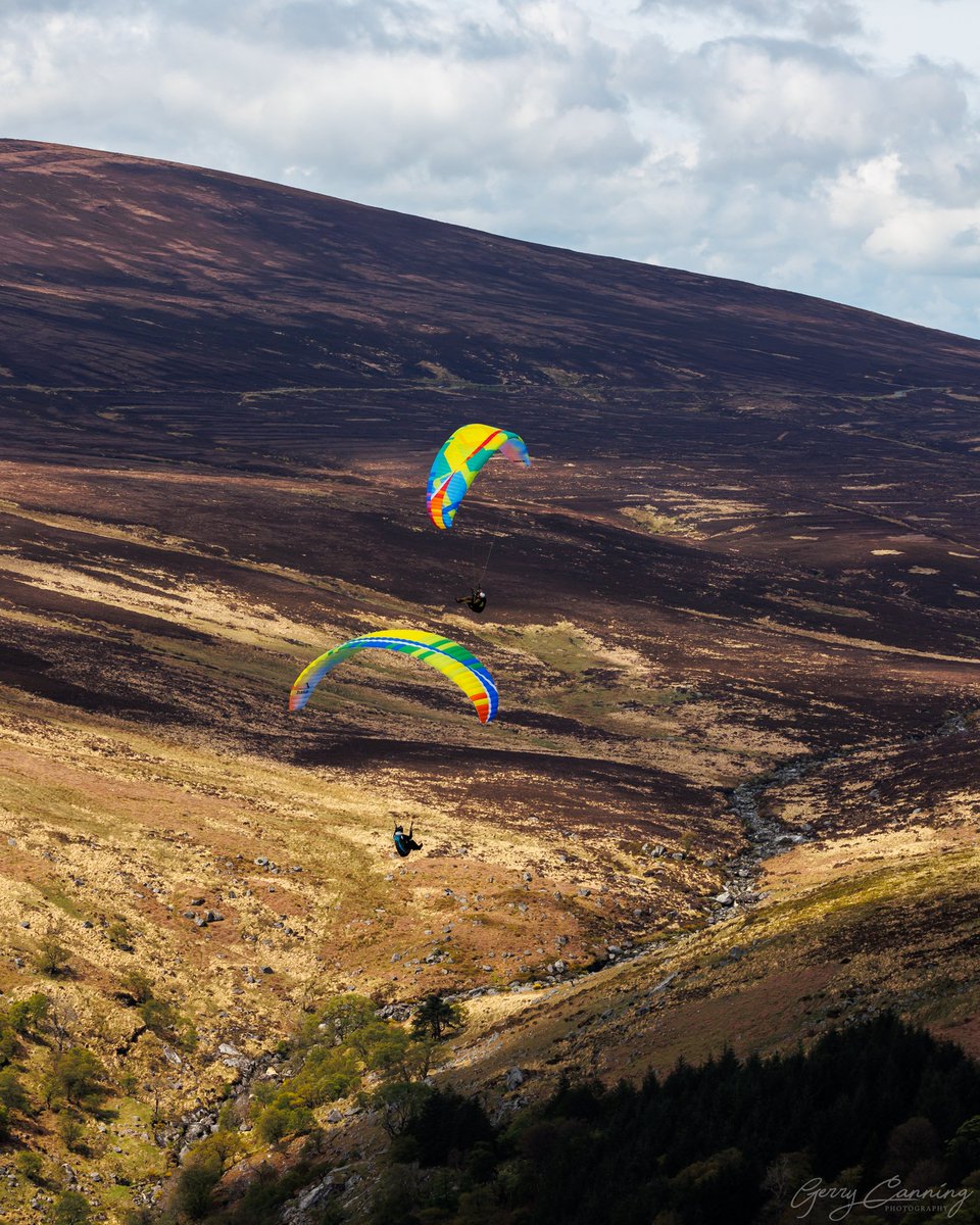 Just hanging around.

A couple of paragliders over the Wicklow mountains. Shot from the JB Malone memorial.

#wicklow #paragliding #mountains  #thefullirish #visitwicklow  #canonr6 #canonphotography #sigma150600