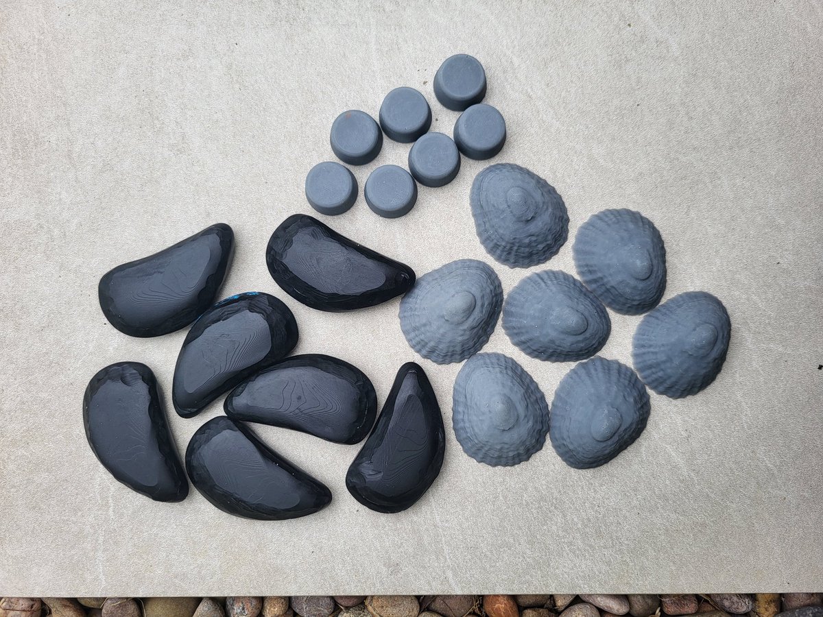 MACoombes's tweet photo. New toys have arrived! #robolimpets &amp; #robomussels from @ElectricBlueCRL, currently on my patio, functioning as a temporary #RockyShore. Looking forward to deploying in research on substrate-biota thermal interactions, with funding from @BSG_Geomorph #biogeomorphology @OxRBL https://t.co/HGaQDU1ihS