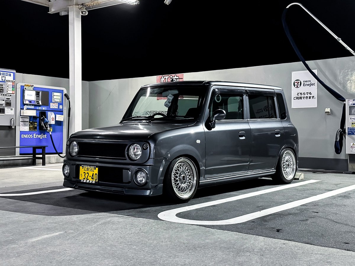 _rh064's tweet photo. #スズキ乗りと繋がろう2023初夏

1代目のラパンssは不動車になったのでまた同じラパンss買った✌️かわいい＼(^-^)／ https://t.co/GkvWIYrxGO