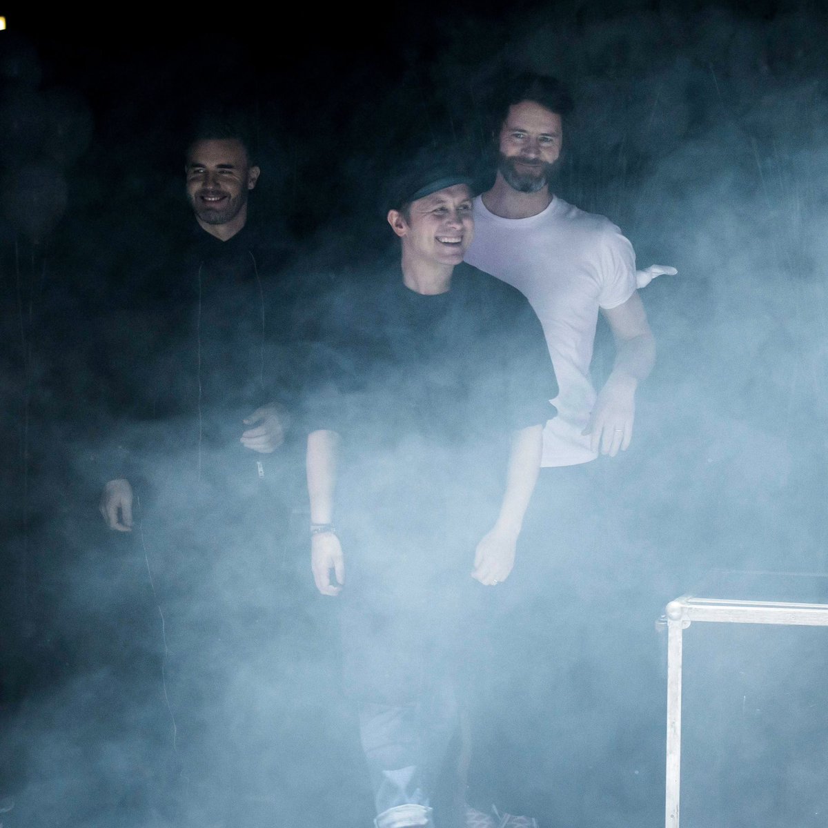 takethat's tweet image. Thatters be ready… 5pm 👀