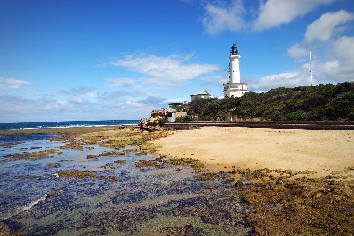 BekiTara92's tweet photo. #PointLonsdale really is picture perfect! #travel #Australia #Victoria 📷🌅🩵 https://t.co/Y3M2Dlv5YA