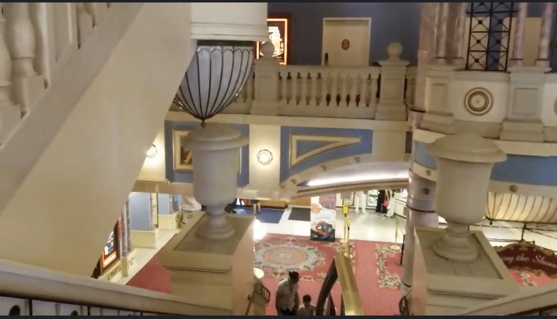 raraceli's tweet photo. @CEOAdam what happened to #AMC #CityPlace #WPBFL is it close forever? Are you opening other close by? Such a nice theater https://t.co/b1cit1q3be