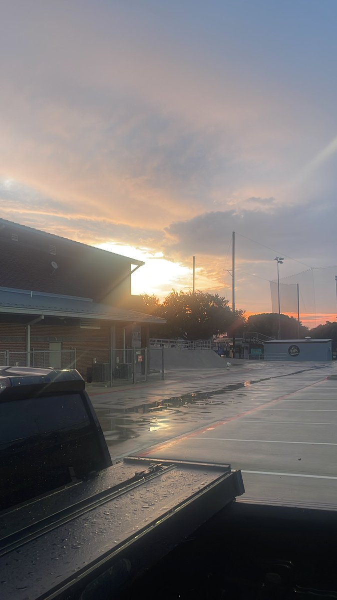 Coach White tweet media