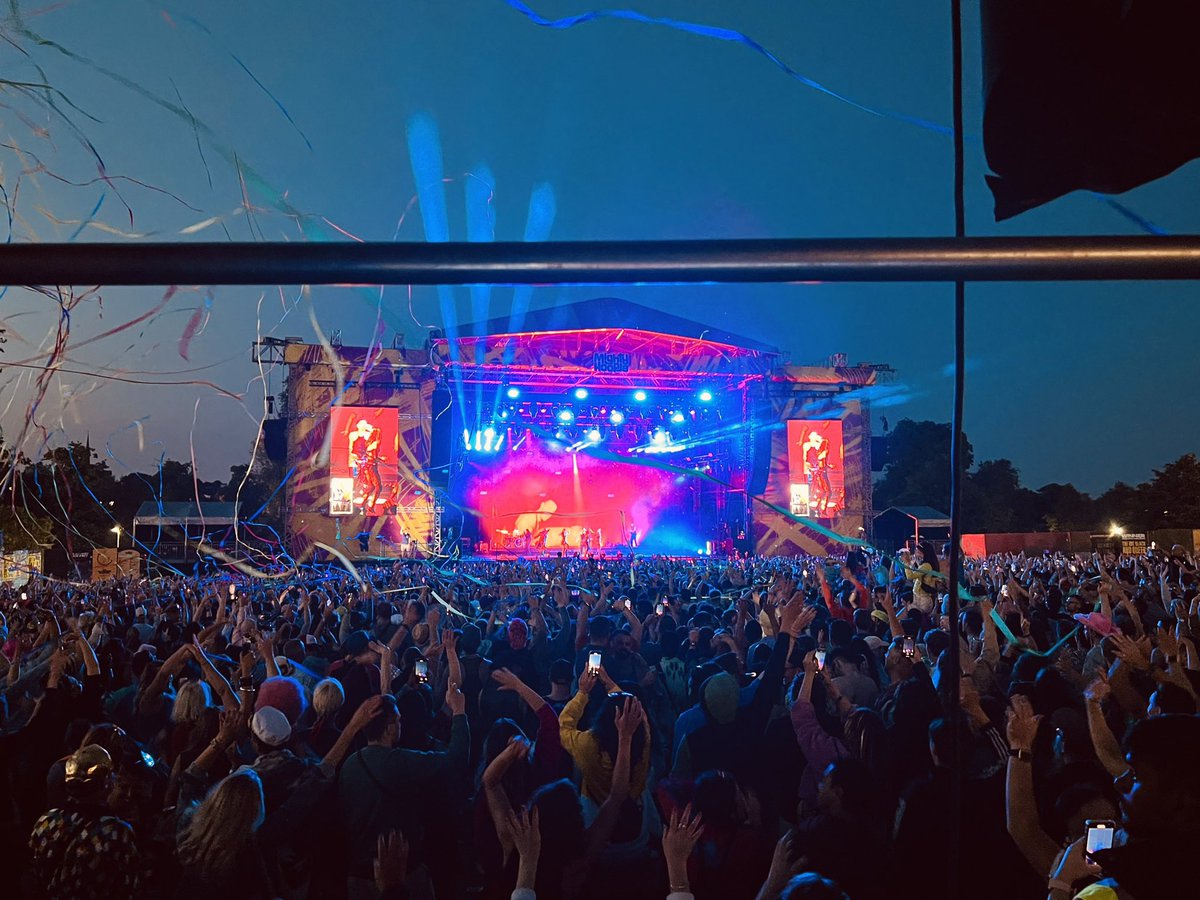 .<a href="/yearsandyears/">Years & Years</a> <a href="/mightyhoopla/">Mighty Hoopla</a> #London