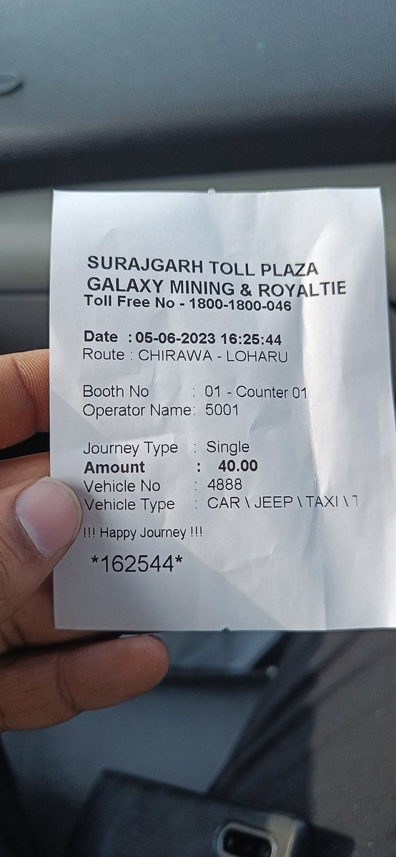 Still paying in cash ..even after fastag and so much digitalization..@nitin_gadkari @NHAI_Official