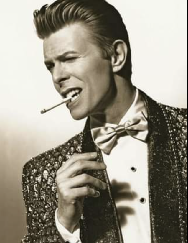 I can't pass you by
Too exchanging
You've been around
But you've changed me

You've Been Around
David Bowie 1993
#BowieForever