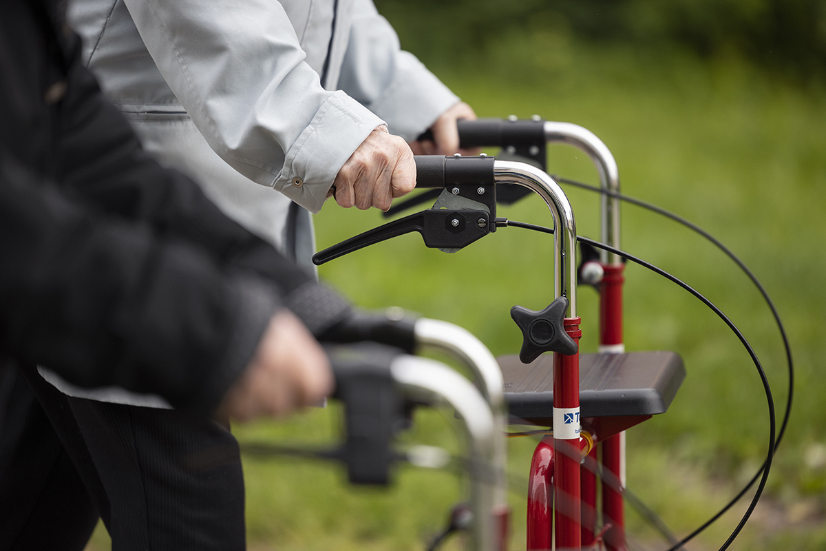 Tule meille työkaveriksi luomaan asukkaillemme hyvää arkea! Haemme vakituiseen kokoaikaiseen työsuhteeseen sairaanhoitajaa Oulun Vesperkotiin.
hoivatie.fi/fi/avoimet_tyo… #ikääntyneidenpalvelut #hoivatie #lähelläihmistä #oulunvesperkoti