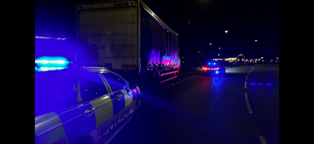 GMPSalford's tweet photo. #Transportunit officers came across a HGV last night narrowly avoiding a collision with a member of the public in Eccles. Driver stopped and found to be committing Tachograph offences, then failed a roadside drug test for cocaine. Driver arrested . Operator reported. #Fatal4 https://t.co/0R1eSO4nIt