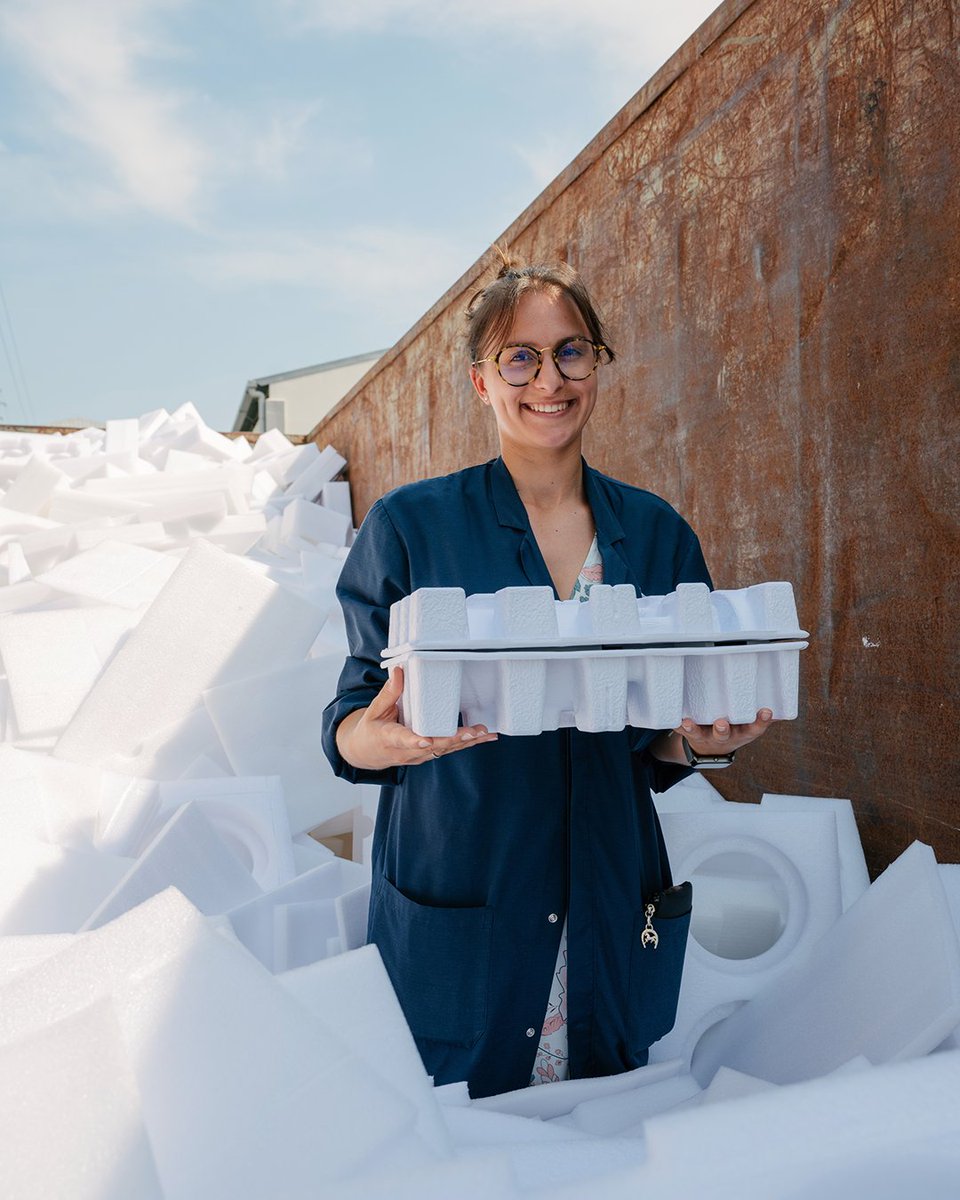 BoschGlobal's tweet photo. Taking action to help #BeatPlasticPollution: At Bosch Building Technologies in Ovar, Portugal, we managed to reduce waste by improving the #packaging of our security cameras assembled on site. More about our #sustainability projects: https://t.co/15MelRPKw4 #WorldEnvironmentDay https://t.co/zpPhNbsEQA
