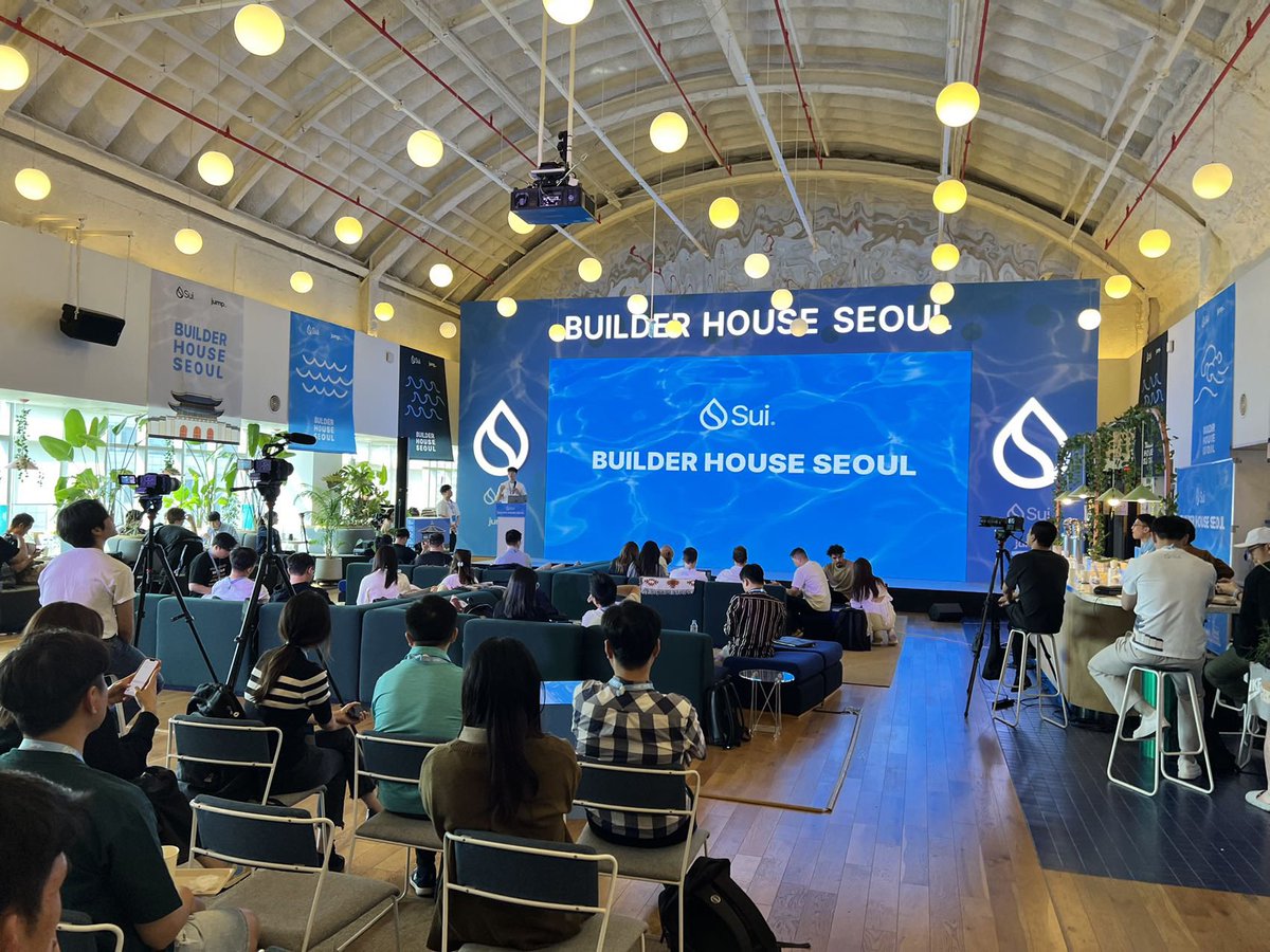 degame_l2y's tweet image. DeGame @ ETH Seoul📢
Nice to see all the builders ♠️
More communities is coming up on degame.com 🔳
#ETHseoul #buildasia #gamefi