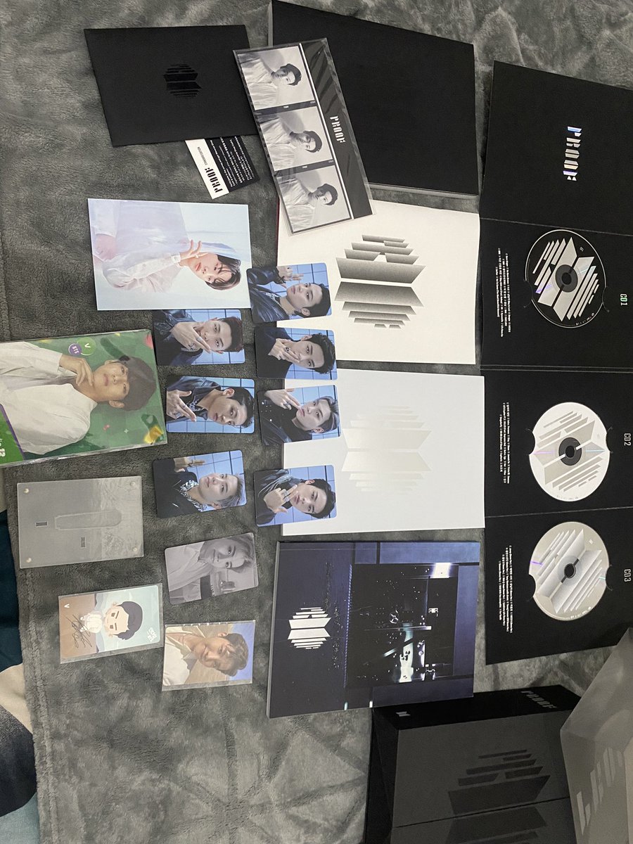 AnggitaPradana5's tweet photo. WTS Album Proof BTS standard vers

Disuruh jual suami :)

✅Dom Jkt
✅ include packing
✅ co bisa oren 🍊
✅ freebis 
✅ unsealed
✅ good condi
✅ full set 
- with POB 
- bonus Posca v tokped

Wtb wts album proof bangtan bts rm jin suga jhope jimin v jungkook https://t.co/toCP7zzRPW