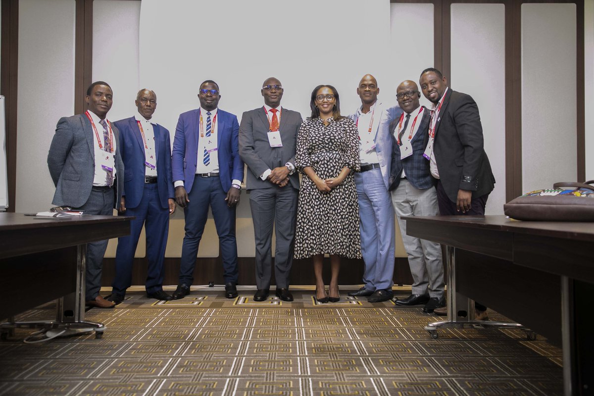 Congratulations to Madam @YvonneMakolo CEO @FlyRwandAir  for being the first female to become @IATA Chair of Board of Governors. 
The other picture is a pose with African Aviation Journalists covering the #IATAAGM2023 in @Turkey.
#FemaleInAviation #AviationRwanda #AviationNews