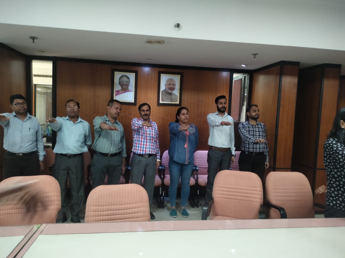 Petroleum Conservation Research Association (@pcraindia) on Twitter photo PCRA celebrates World Environment day.
पीसीआरए विश्व पर्यावरण दिवस मना रहा है।
#BeatPlasticPollution
<a href="/pcraindia/">Petroleum Conservation Research Association</a>
<a href="/PetroleumMin/">Ministry of Petroleum and Natural Gas #MoPNG</a>
<a href="/HardeepSPuri/">Hardeep Singh Puri</a>
<a href="/Rameswar_Teli/">Rameswar Teli</a> PCRA celebrates World Environment day.
पीसीआरए विश्व पर्यावरण दिवस मना रहा है।
#BeatPlasticPollution
<a href="/pcraindia/">Petroleum Conservation Research Association</a>
<a href="/PetroleumMin/">Ministry of Petroleum and Natural Gas #MoPNG</a>
<a href="/HardeepSPuri/">Hardeep Singh Puri</a>
<a href="/Rameswar_Teli/">Rameswar Teli</a>