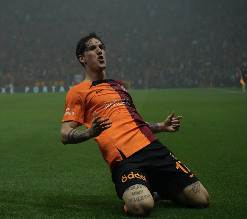 Fx3-cNCXwAImf0i?format=jpg&name=900x900