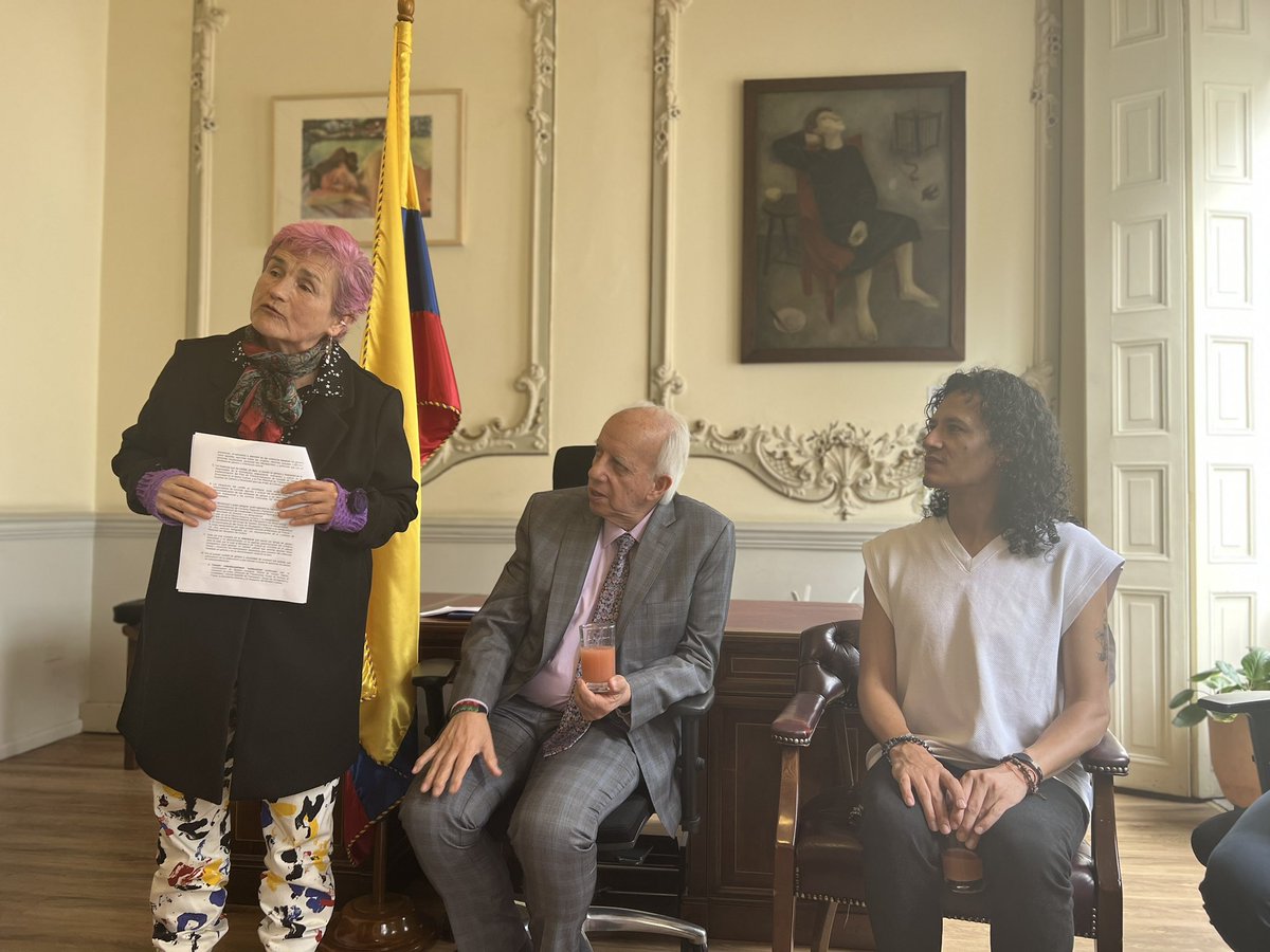 LGBTIQ+COL tweet media