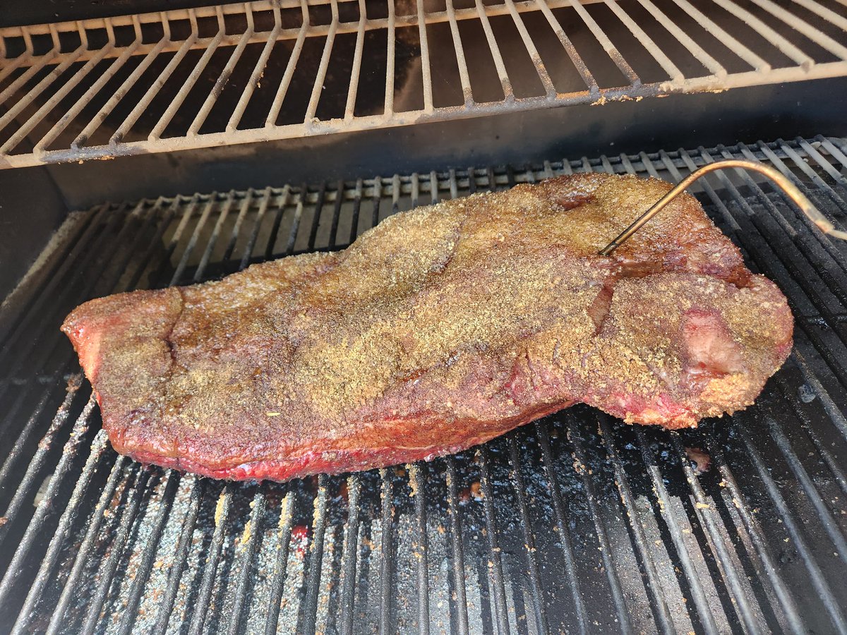 Brisket turned out great!  This was a few hours in and it finished up just in time for the VGK vs Panthers game