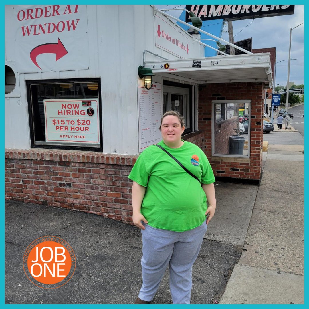JobOneKC's tweet photo. ☀️Is there anything better than a hamburger in the summer? Jacqueline got to enjoy a tasty visit to KC's famous burger joint, @TownTopicKC! Tell us, is there another iconic burger spot to check out? 🍔
#CommunityBasedDayServices #ConnectEngageBelong #Summer #JobOne https://t.co/rpy60zbvTA