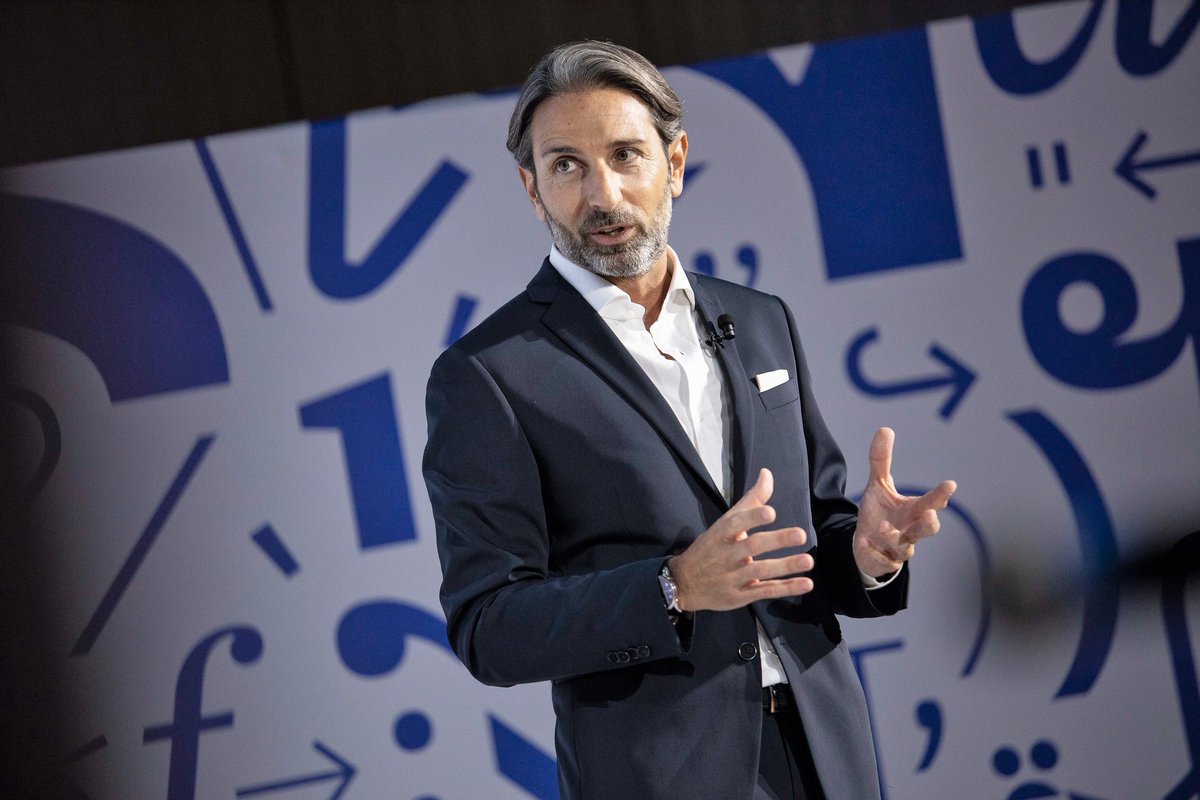 «L’intelligenza artificiale può aiutare le imprese a perseguire obiettivi ambientali e sociali a patto di saperne gestire i rischi».

<a href="/sterebattoni/">Stefano Rebattoni</a> ne parla al Festival di Green&amp;Blue, in uno dei panel dell’8 giugno.

Per il programma completo: ibm.co/3MSryol

#IBM #ESG