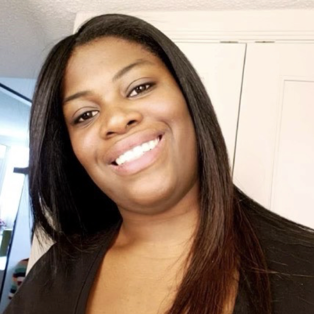 This is Ajike “AJ” Owens — a mother of 4 fatally shot after she reportedly knocked on the door of a white woman’s residence to retrieve her child’s iPad. It’s believed that Owens’ children accidentally left the device behind in a field they were playing in, &amp; the woman took it.