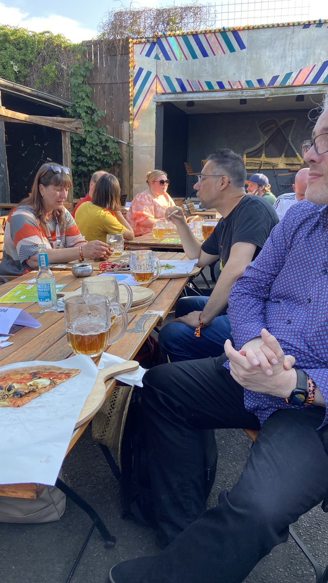 Gerade läuft der Berliner Community und Social Media Manager Stammtisch unweit der #rp23 im Birgit und Bier.
Und der @BVCM ist ebenfalls dabei! 
Kommt rum! 🦄