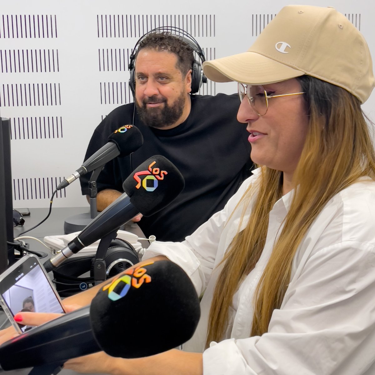 Gracias a <a href="/laislamusic/">Ruts & La Isla Music</a> por la visita 🙌

Nuevo disco, movimiento en los próximos meses y presentación el 23 de diciembre en el Teatro Leal 👉 ¡Allí estaremos! 

📻 Entrevista en nuestra web i.mtr.cool/dpipkzngvg

@IslasDeCultura <a href="/elaboradoaqui/">ElaboradoEnCanarias🇮🇨</a> <a href="/CocaCola_esp/">Coca-Cola España </a> <a href="/Los40_Canarias/">LOS40 Canarias</a>