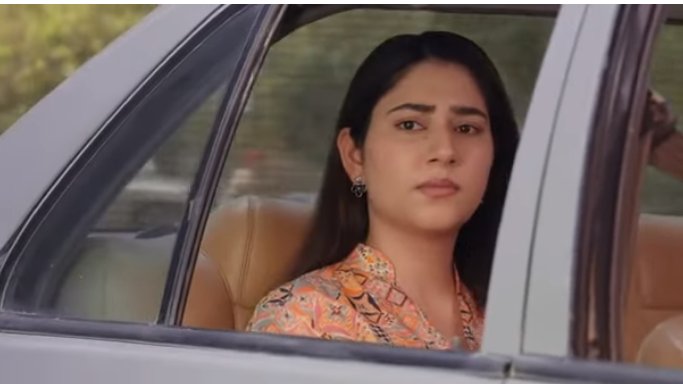 Loved this scene. 
Her self-respect, dignity, and pride prevailed over her broken heart.
Spoken like a sophisticated person. 
Mumma Sood's fierce protective mood could do better. 
#DishaParmar
#BadeAchheLagteHain3