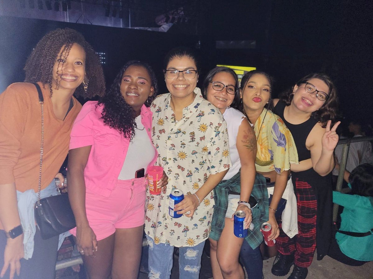 Ei <a href="/juliette/">Juliette</a> 

Obrigada por ter me dado esses presentes. Amo vcs! ❤️
<a href="/CidJayde/">Jayde 🌵</a> <a href="/MariLimaTomaz/">Mari</a> @NiniGuenka <a href="/acessojuliette/">Acesso Juliette</a>