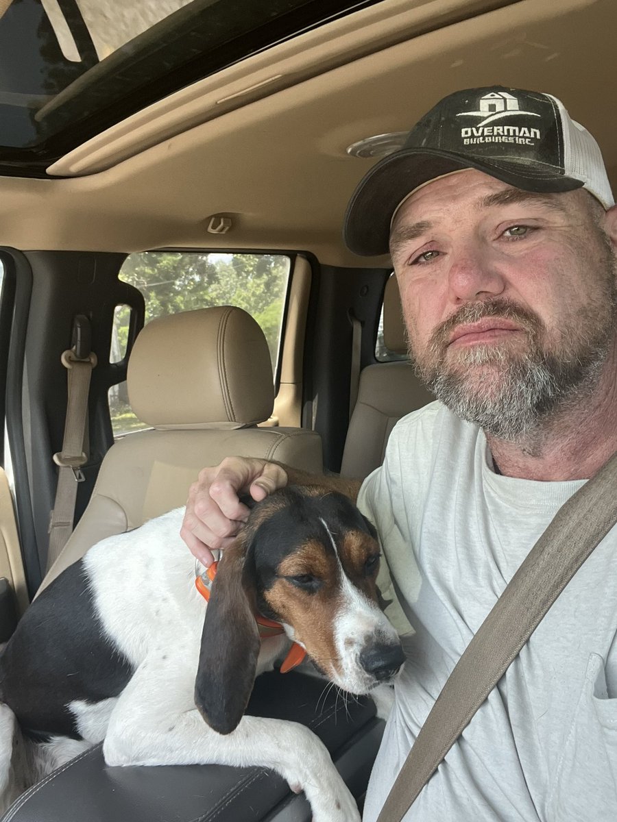 Tommy on Twitter "On the way to emergency vet"