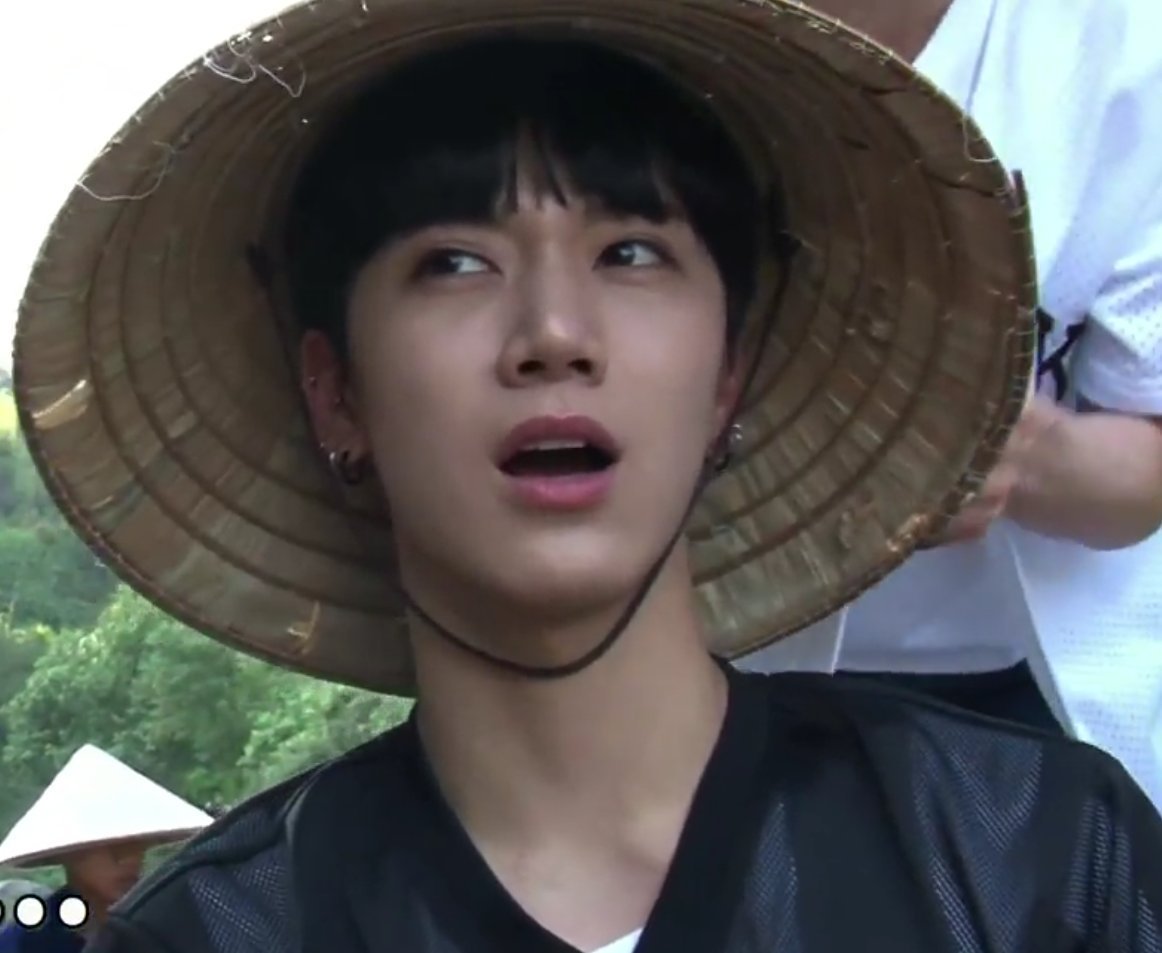 ten hourly on Twitter