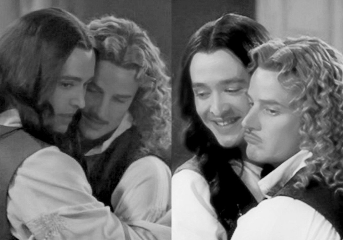 Happy #MonChevyMonday in b&w 🖤
#MonChevyForever #MonChevy #AlexanderVlahos #EvanWilliams #PhilippeDucDOrleans #ChevalierDeLorraine #Versailles #VersaillesSeries #VersaillesLaSerie #VersaillesFamily #VersaillesFam